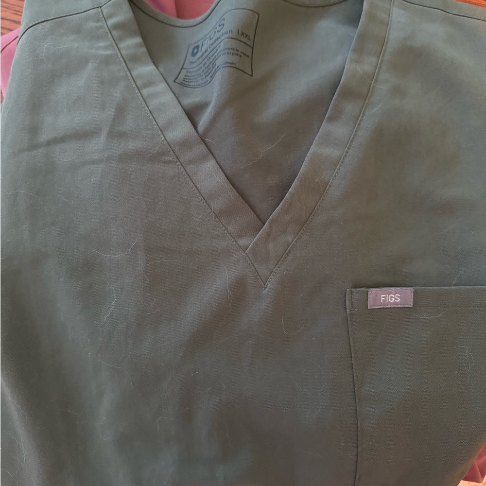 Figs Catarina Scrub Top and Zamora Joggers Army Green